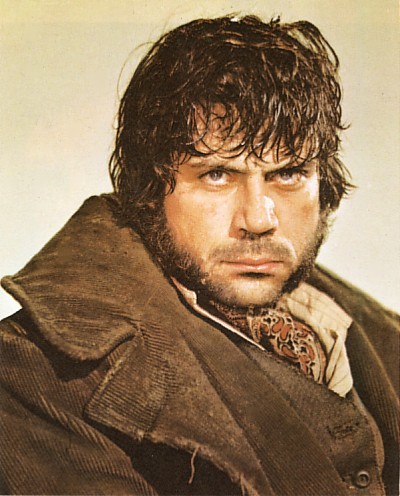 Starred in several Hammer Films movies - OLIVER REED - Castlevania's real-life CAFEBAR READ.